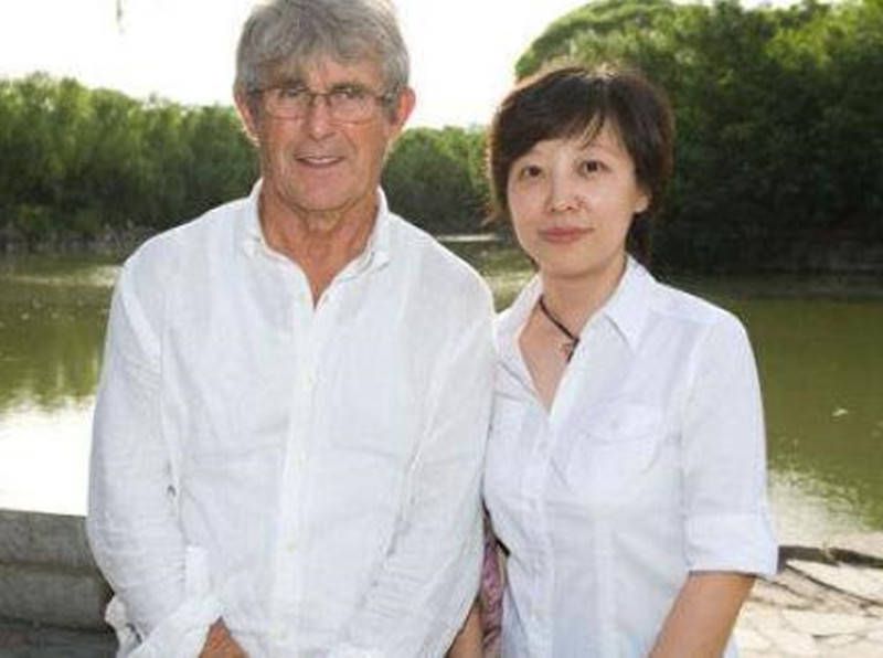 贝林厄姆选择不接受肩膀手术贝林厄姆已经决定不在赛季结束后接受肩膀手术，除非情况出现恶化。